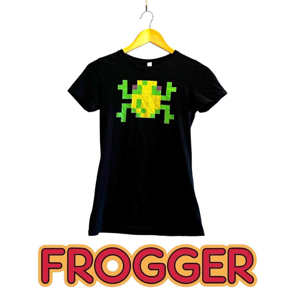 8-Bit Frogger Nostalgic Retro Arcade Video Game Y2K 90s T-Shirt